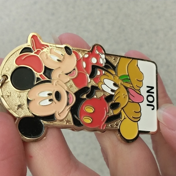 Vintage / Retro Jon Disneyland keychain - Picture 2 of 4